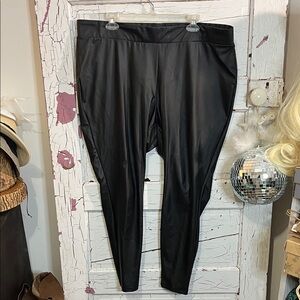 Torrid Black Polyester Spandex Leggings NWOT Torrid Sz 3